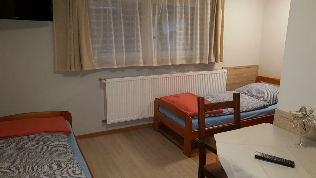 Noclegi Silesia Tychy Exterior foto
